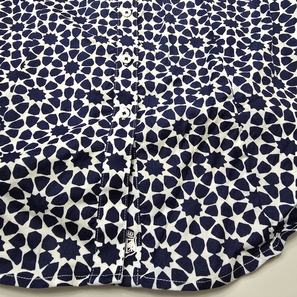 Talbots Navy and White Sleeveless Button-Front Geometric Print Shirt - Picture 5 of 6